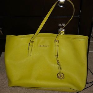 Micheal Kors Bag